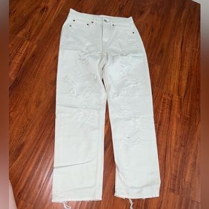 WHITE HIGH RISE BAGGY AMERICAN EAGLE JEANS